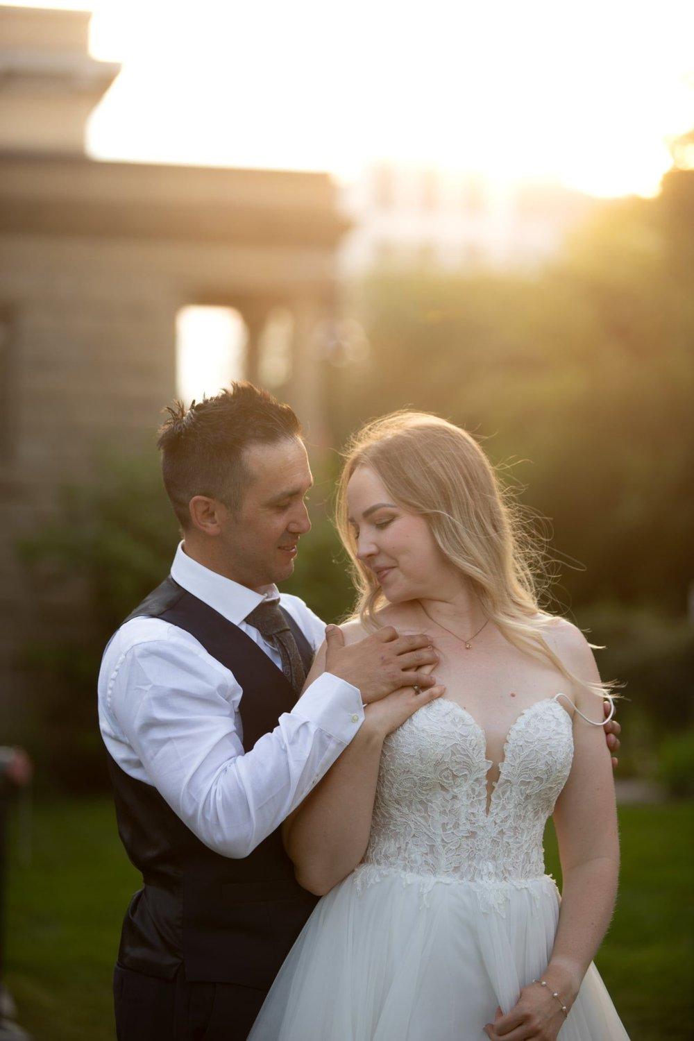 carousel-hero-element image-1